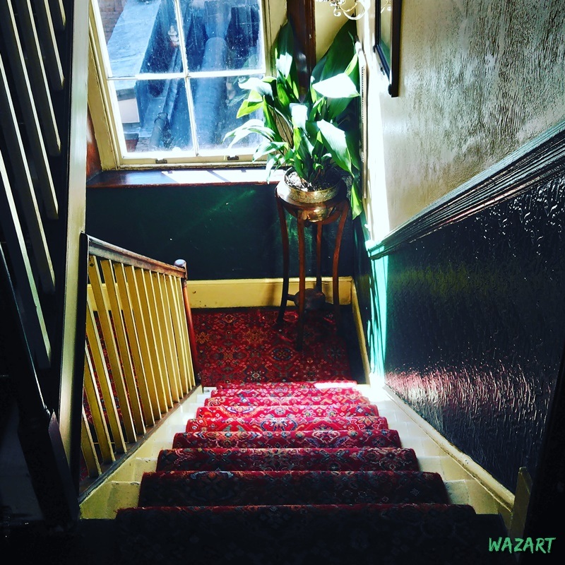 Musée de Sherlock Holmes (vue plongeante dans les escaliers)